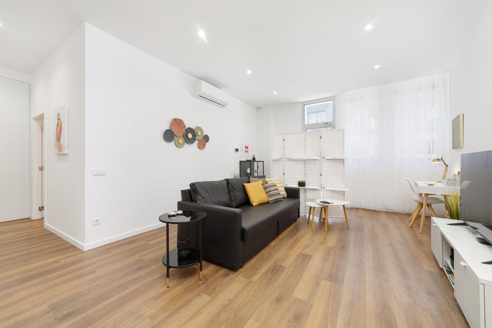 Lumo Flat